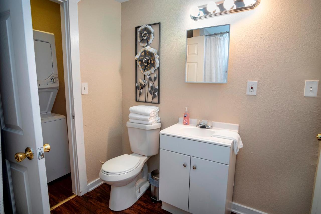 Cozy Downtown Guest House 2Br/1Ba Sleeps 8 San Antonio Exterior foto